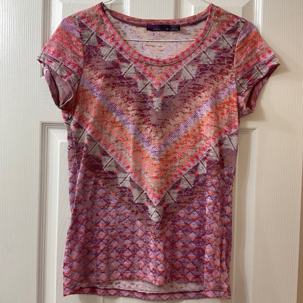 Prana lightweight t-shirt medium